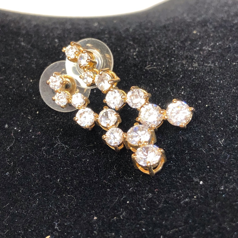 Elegant Rhinestone and Gold Tone Drop Earrings - Picture 7 of 10